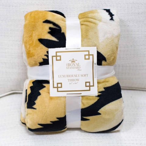 Easy Tiger Throw - Thumbnail 2