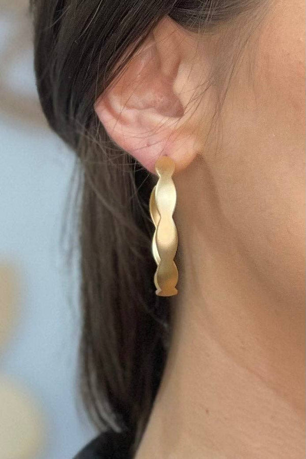 Ainslee Earrings: MATTE GOLD