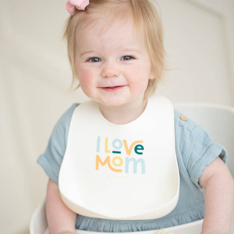 I Love Mom Wonder Bib: Off White
