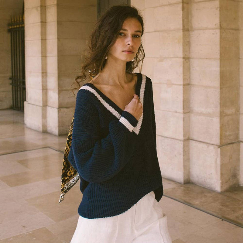 NAVY LOOSE KNITWEAR V-NECK SWEATER