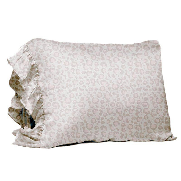 Silky Pillowcase with Ruffle - Leopard: Standard