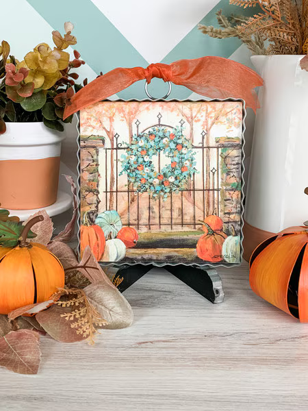 Mini Gallery Front Gate