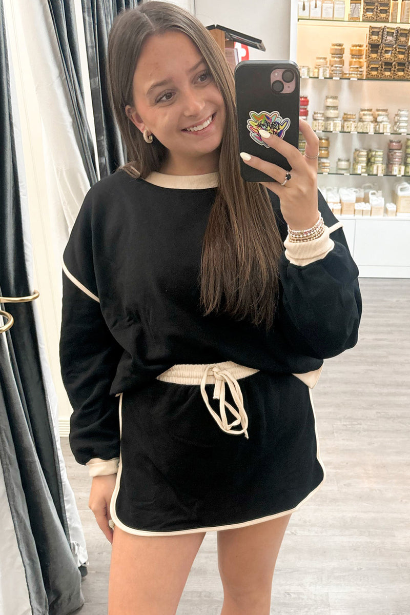 Black Color Contrast Loose Pullover and Tie Waist Skort Set