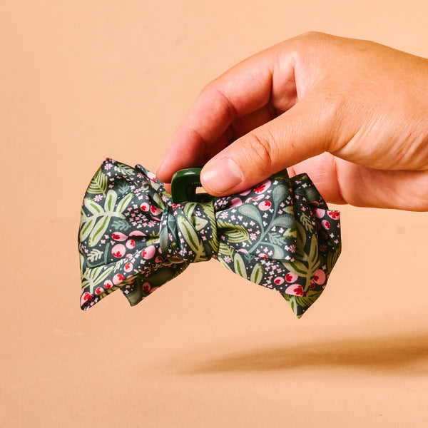 Jolly Sprig Green Mini Satin Bow Claw Clip