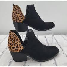 Kippi Black/Leopard Size 10