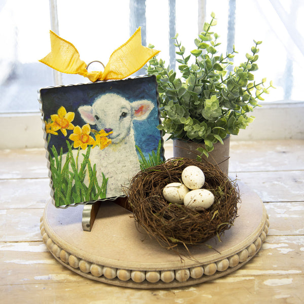Mini Hamilton Lamb & Daffodils